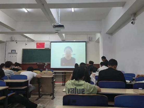 dcf3b39f6484d4e09816705a728fb15